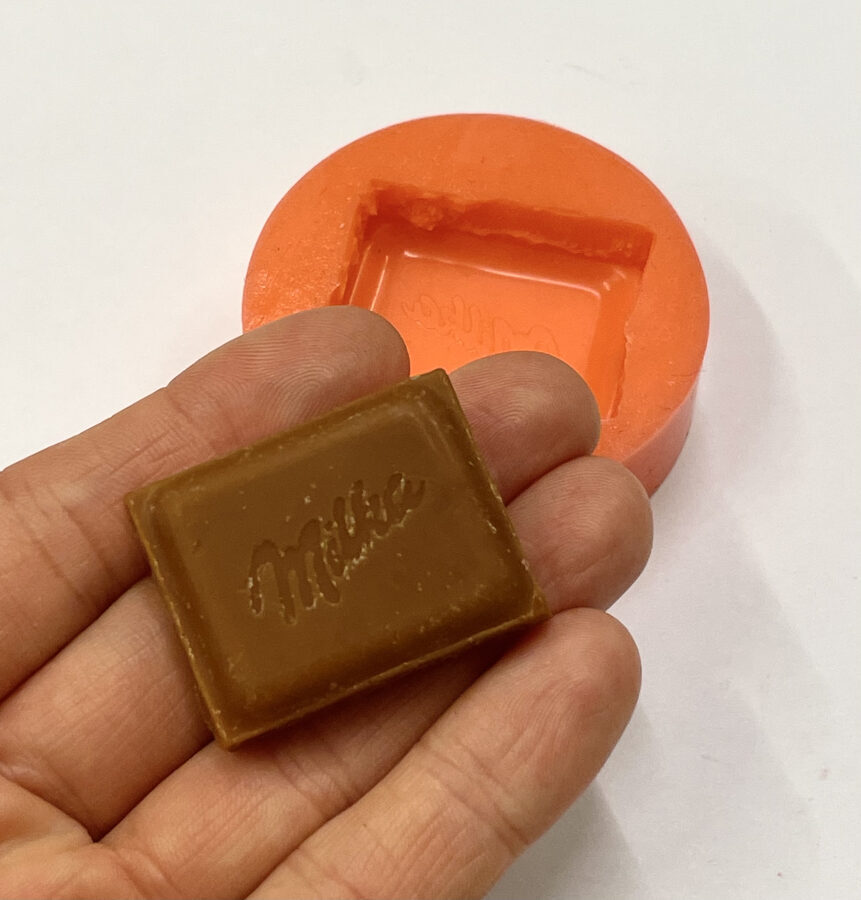 Силиконовая форма «Кусочек шоколада» (маленький)