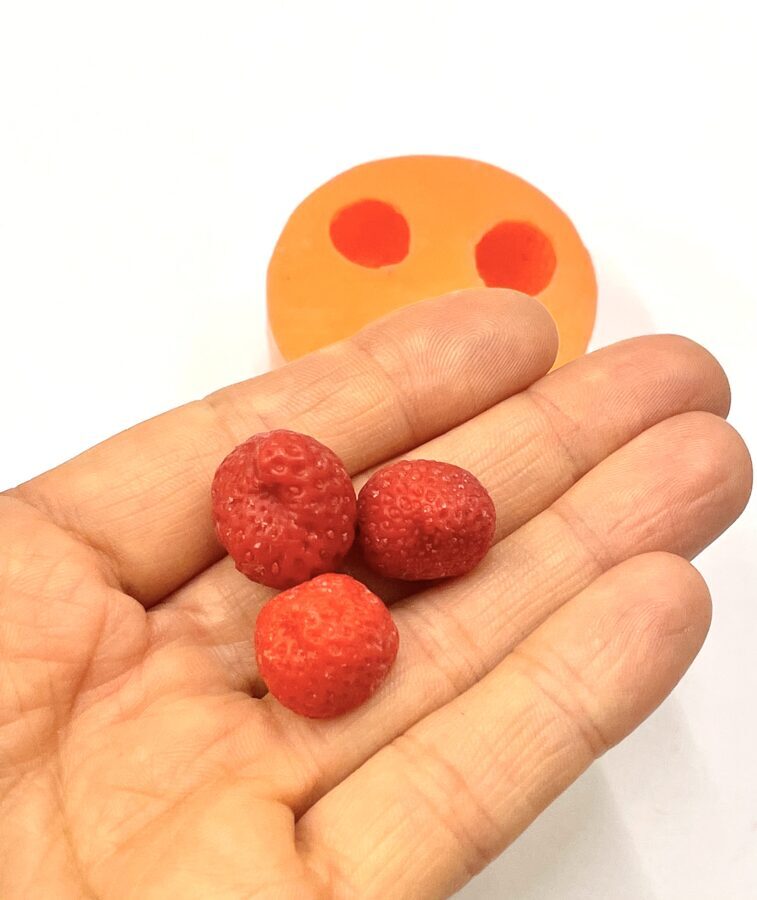 3D Wild Strawberry Silicone Mold (3 cavities)